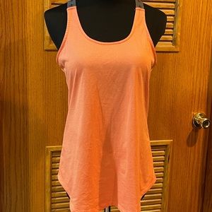 Soybu Tank Top! (M) really vibrant and stylish color.